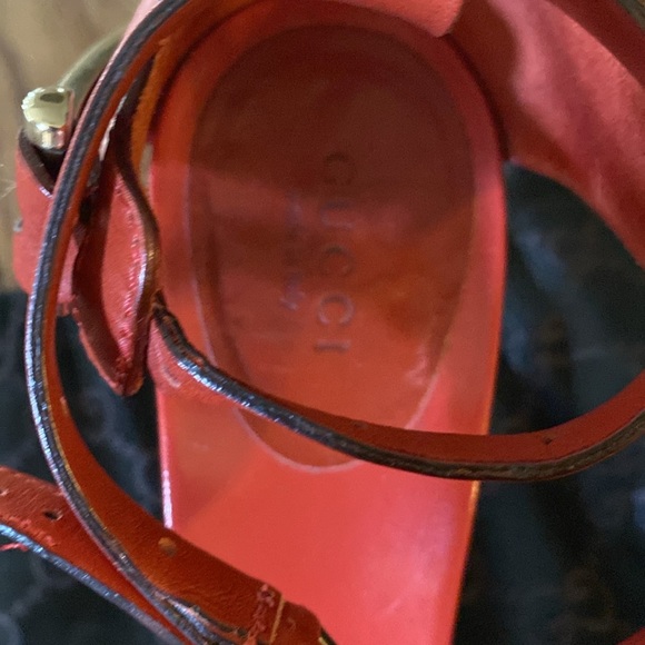 Amazing shoe. Worn twice , purchased in Saks - Picture 2 of 8